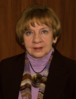 prof. Anna Dmoszy�ska